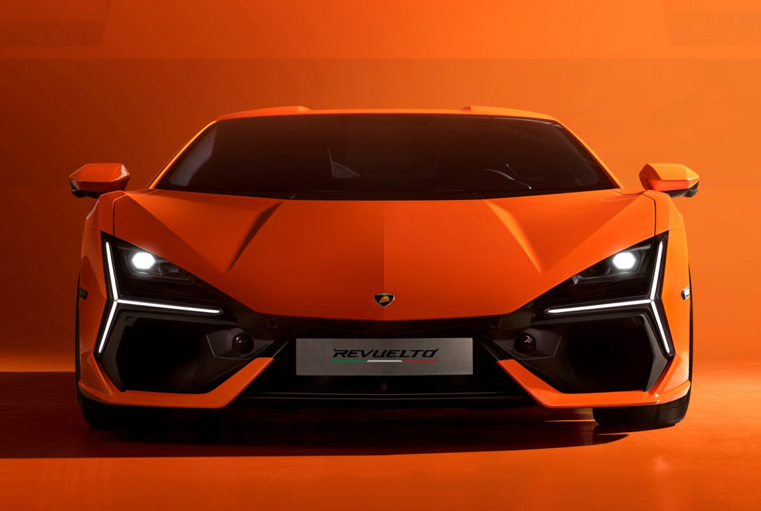 https://www.carwizard.co.th/wp-content/uploads/2023/04/1100-Lamborghini-Revuelto-0018-1-1536x1032.jpg