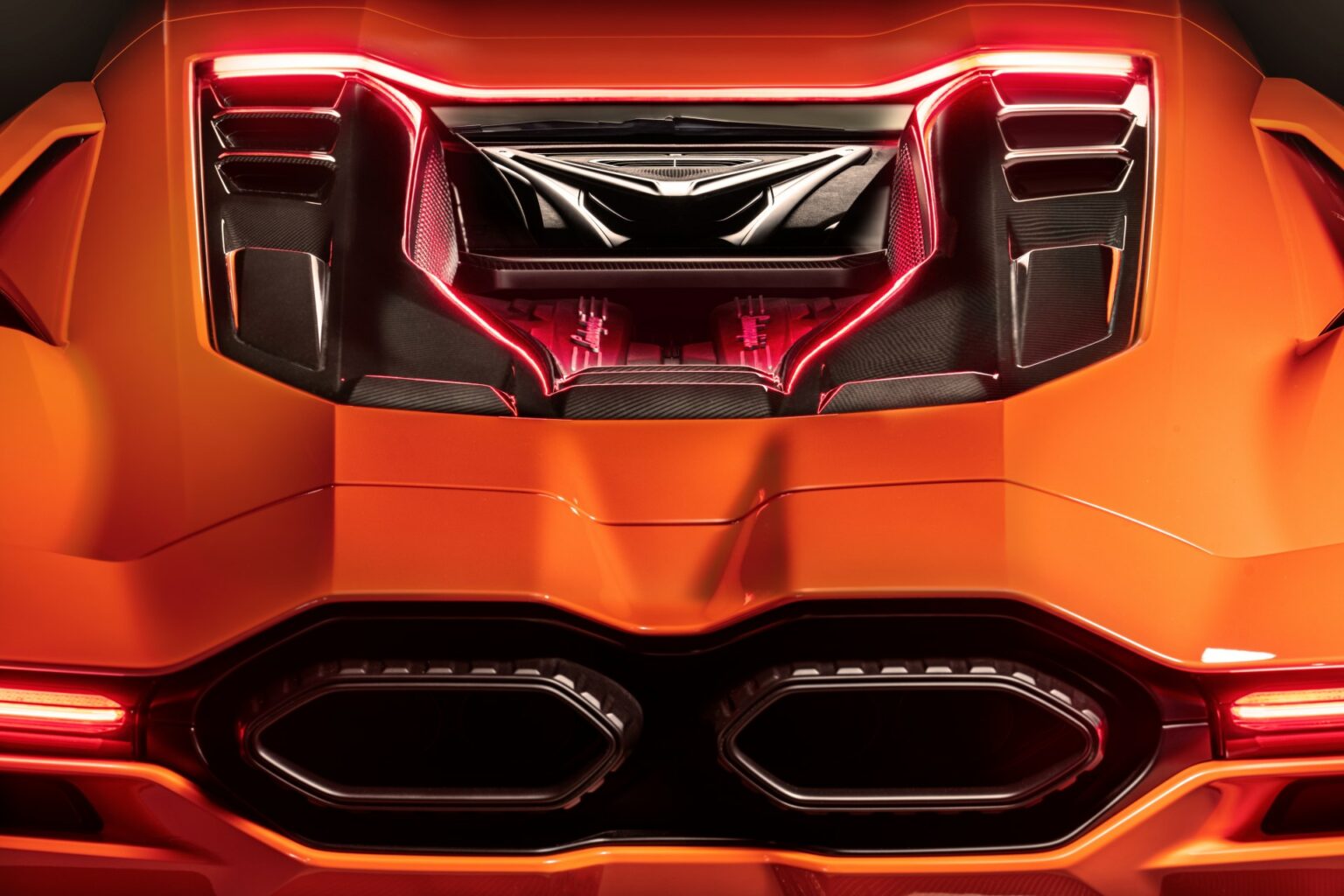 https://www.carwizard.co.th/wp-content/uploads/2023/04/1100-Lamborghini-Revuelto-0036-1536x1024.jpg