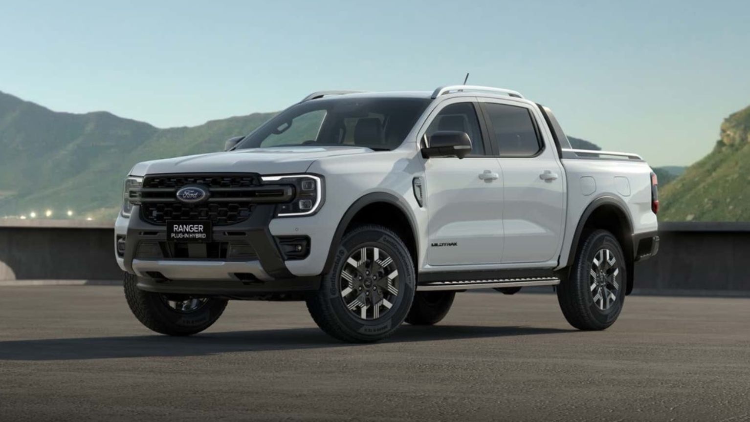 ครั้งแรกกับ Ford Ranger PHEV ใหม่ ขับไฟฟ้าล้วนได้ไกล 45 กม. คาดขายจริง ...